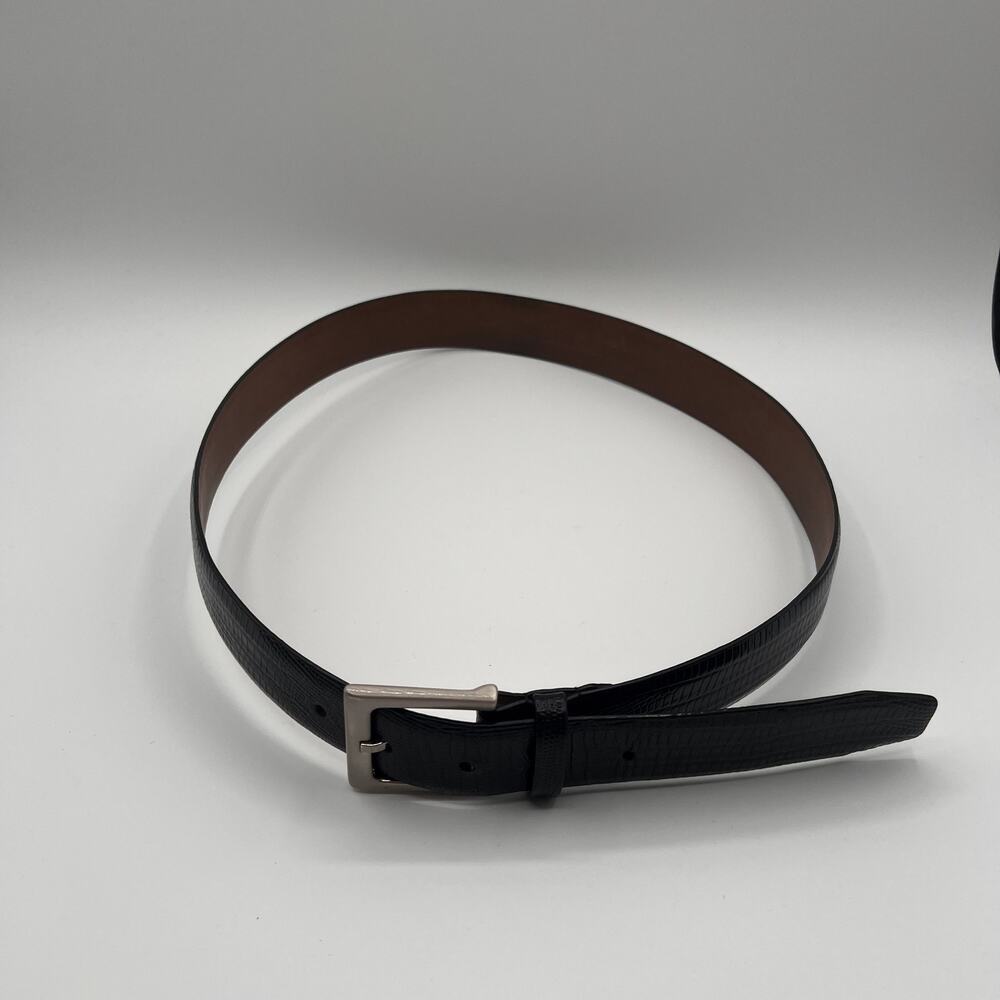 NEIMAN MARCUS Genuine Italian Leather Embossed Mens Belt-Size 34